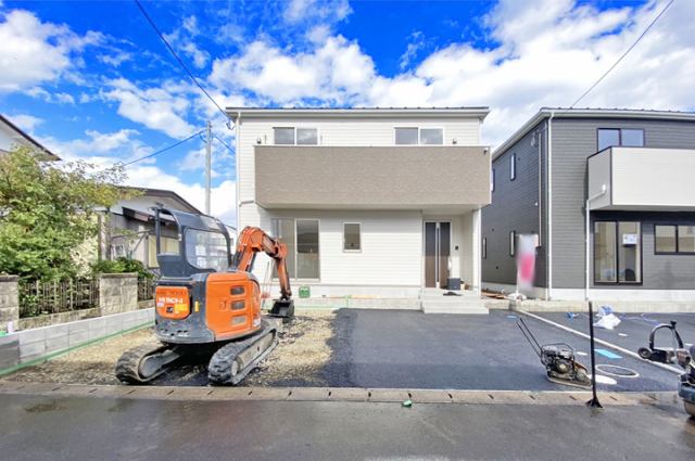 駐車並列3台可能♪来客時に便利！現地（2025年10月）撮影