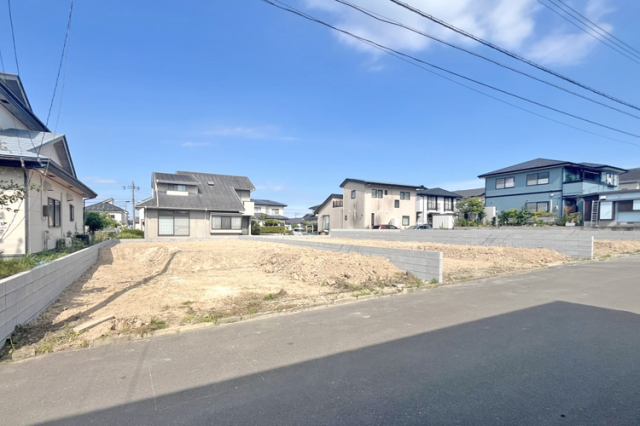 並列駐車3台以上可能前面道路6m以上で駐車もラクラク現地（2025年8月）撮影