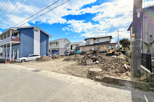 お子様の遊び場や家事のスペースにも最適な続き間の和室！現地（2025年11月）