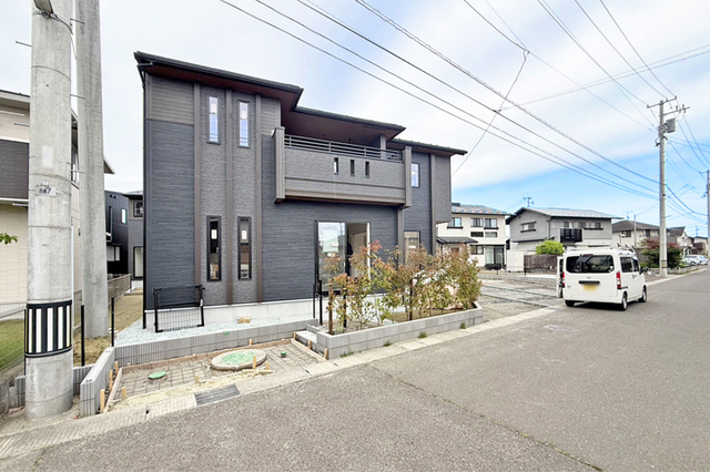 あると嬉しい場所に便利な収納が♪荷物が増えても安心です！現地（2026年6月）撮影
