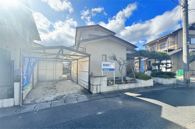 徒歩7分内に大型のスーパーが2ヶ所も！お買い物も便利です！現地（2025年11月）撮影