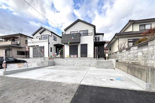 （現地写真）前面道路広く駐車ラクラク♪