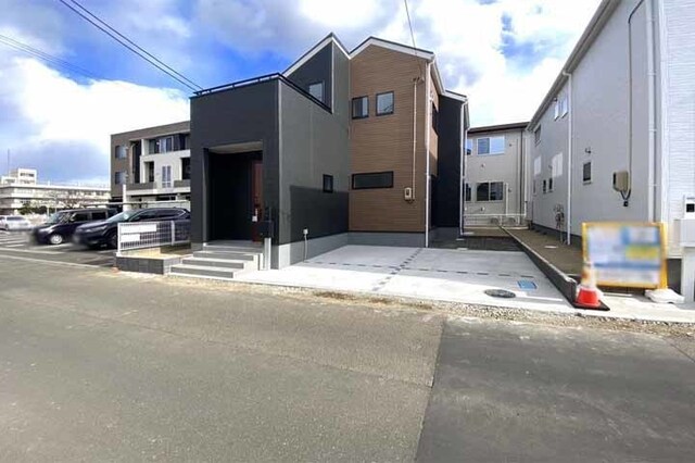 東四郎丸小学校徒歩2分！入学したばかりのお子様の通学も安心♪現地（2026年1月）撮影