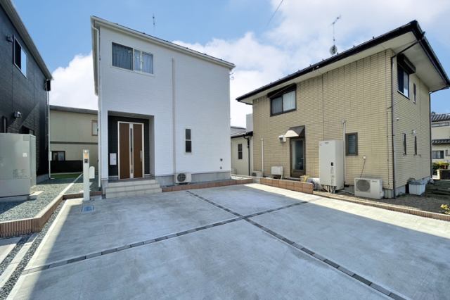 （現地写真）令和3年築！きれいな内外装！即日ご内覧OK♪