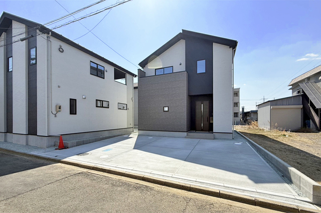 13.8帖の広々使える居室は収納も2ヶ所配置！現地（2026年3月）撮影