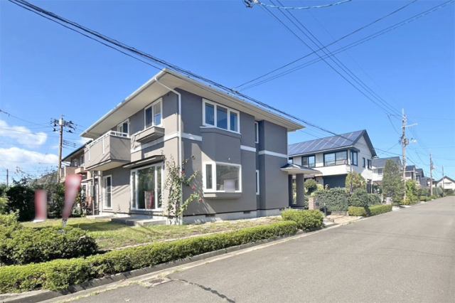 リフォーム済み駐車がしやすい前面道路6ｍ現地（2025年9月）撮影