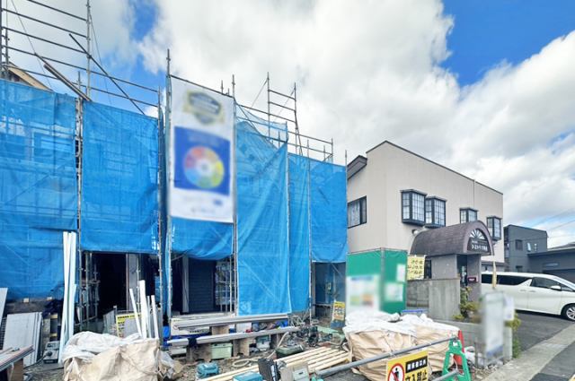 郵便局・コンビニ徒歩2分！周辺も充実♪現地（2025年11月）撮影