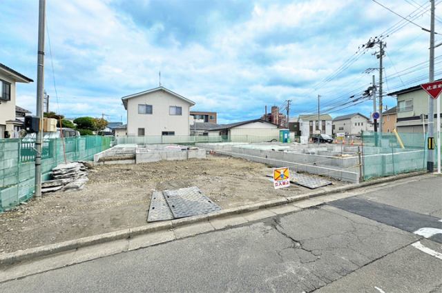 駐車並列2台OK！現地（2025年10月）撮影