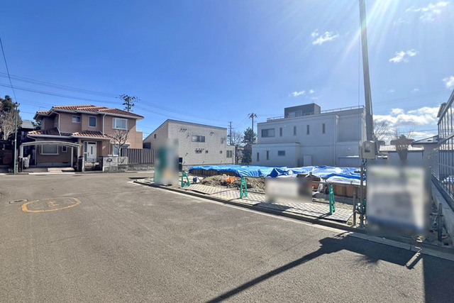 お子さまやペットものびのびと過ごせる大きな公園が近郊♪現地（2026年3月）撮影