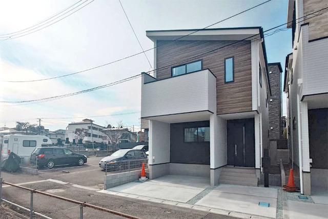 通学も安心な小学校徒歩7分♪長期優良住宅！現地（2026年3月）撮影