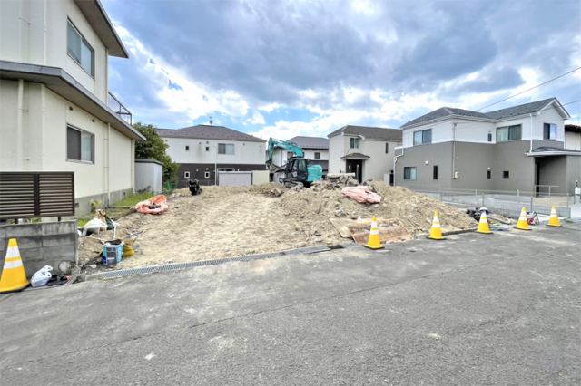 （現地写真）小学校まで徒歩4分内！