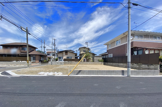 人来田小・中学校まで徒歩8分圏内！現地（2026年5月）撮影
