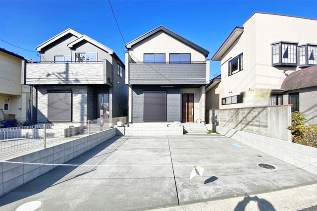 郵便局・コンビニ徒歩2分！周辺も充実♪現地（2025年11月）撮影