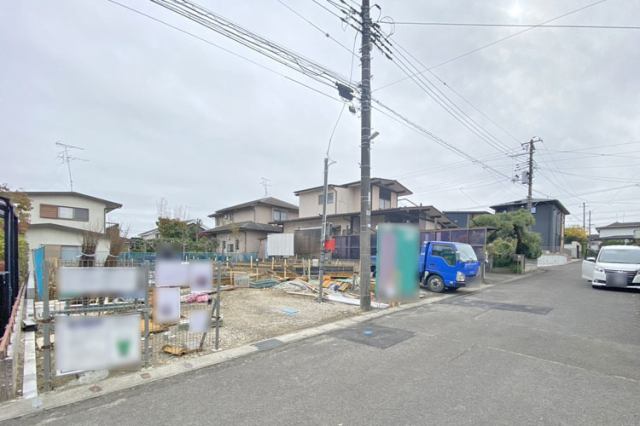 泉中央駅まで徒歩15分と通勤通学にも便利な立地現地（2025年10月）撮影