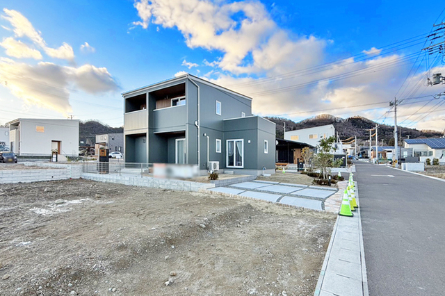 充実した収納が魅力的なゆとりある4LDK！現地（2025年12月）撮影