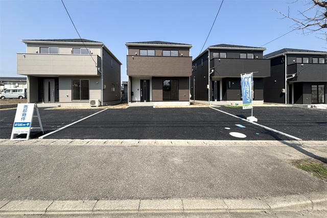 （現地写真）広々南道路で明るく開放的！