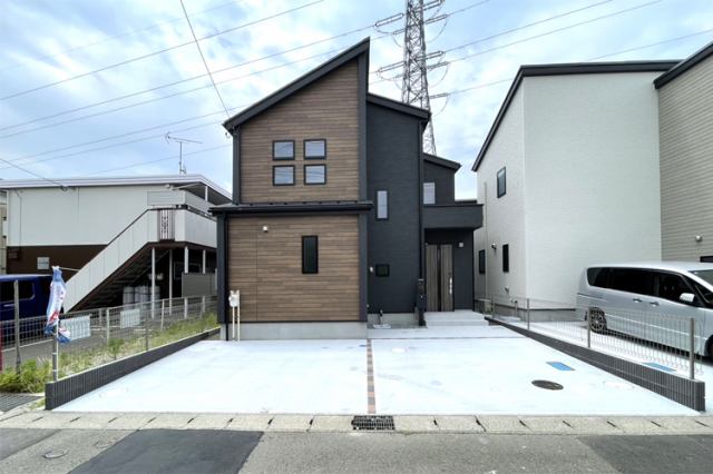 （現地写真）「中野栄駅」徒歩11分！駐車2台OK！