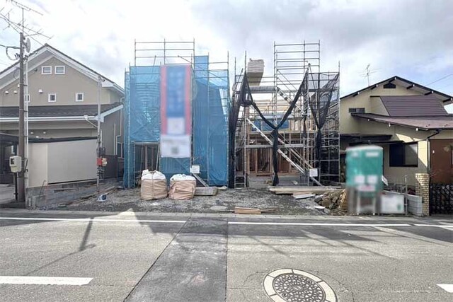 （現地写真）徒歩圏内に多彩な住環境！