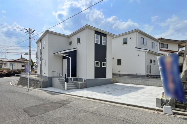 50坪超の広々敷地！並列駐車2台OK！ご夫婦でのお車所有も可能です♪（2025年4月）撮影