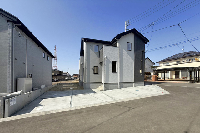 二方向とも前面道6ｍ以上！駐車楽々♪現地（2025年3月）撮影