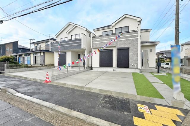 保育園まで徒歩2分！郵便局・コンビニは徒歩7分内で忙しい家族も安心！現地（2025年10月）撮影