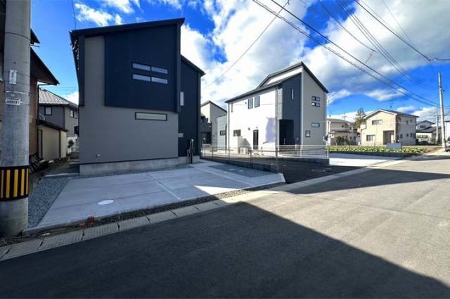 保育園・銀行・コンビニまで徒歩10分内！現地（2025年11月）撮影