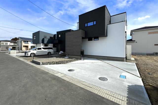 全居室2面採光＆収納付き！陽当たりを十分に確保♪現地（2025年2月）撮影