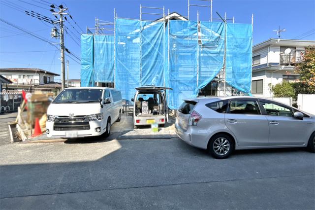 （現地写真）陽当たり良好で開放的な角地♪