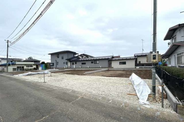 スーパーまで徒歩11分♪