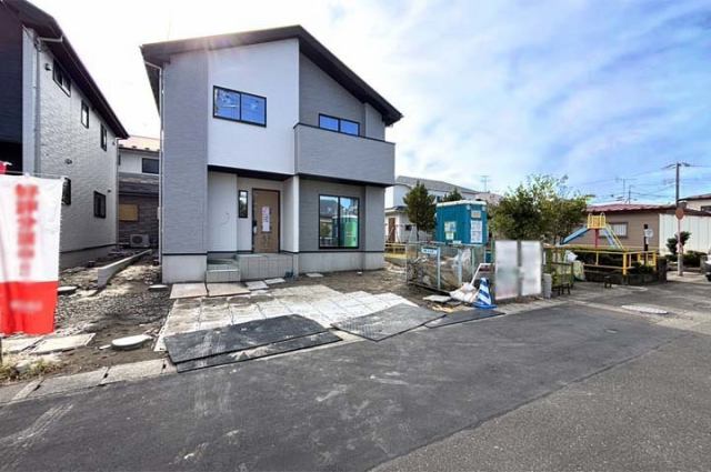 駐車がしやすい前面道6ｍ以上！現地（2025年11月）撮影