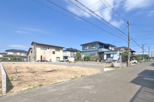 並列駐車3台以上可能前面道路6m以上で駐車もラクラク現地（2025年8月）撮影