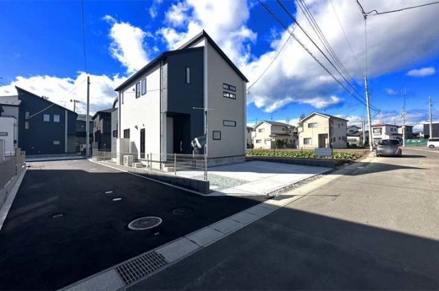 続き間の和室で17帖のLDKも更に開放感ある空間に！現地（2025年11月）撮影