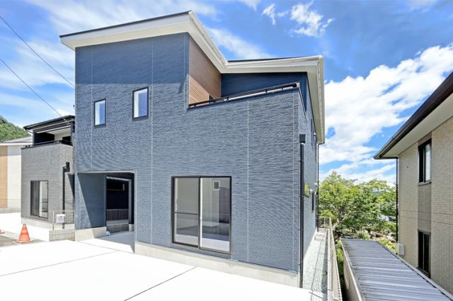 郵便局、コンビニまで徒歩圏内！便利な立地！現地（2023年7月）撮影