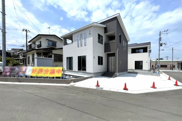 （現地写真）ドラッグストア徒歩3分！