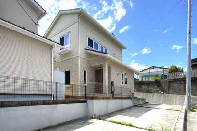 （現地写真）一条工務店施工の築浅物件！